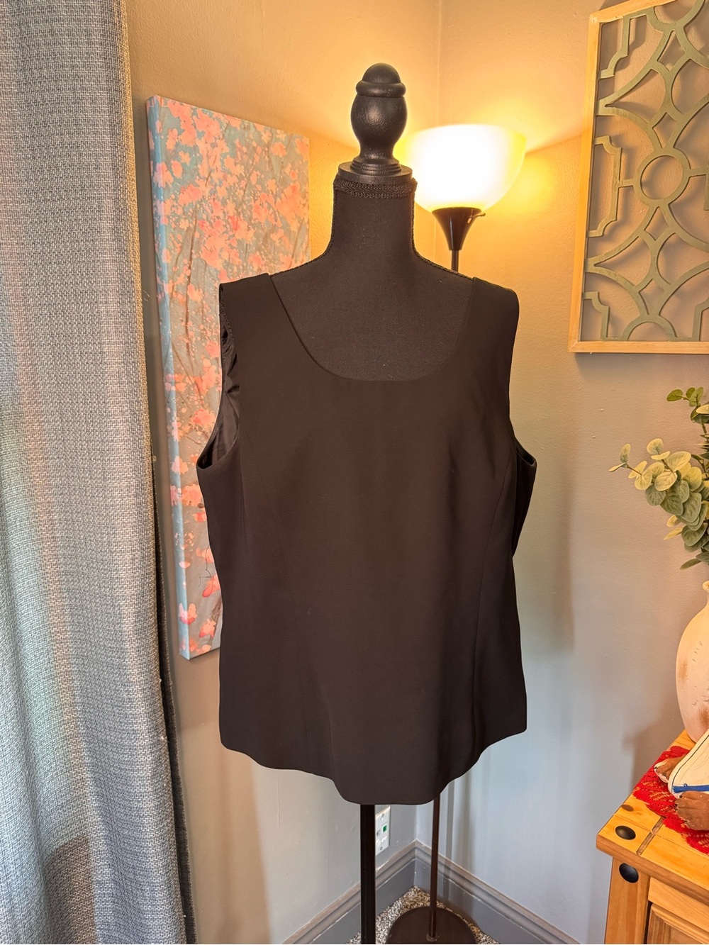 Kasper Black Sleeveless Scoop-Neck Shell